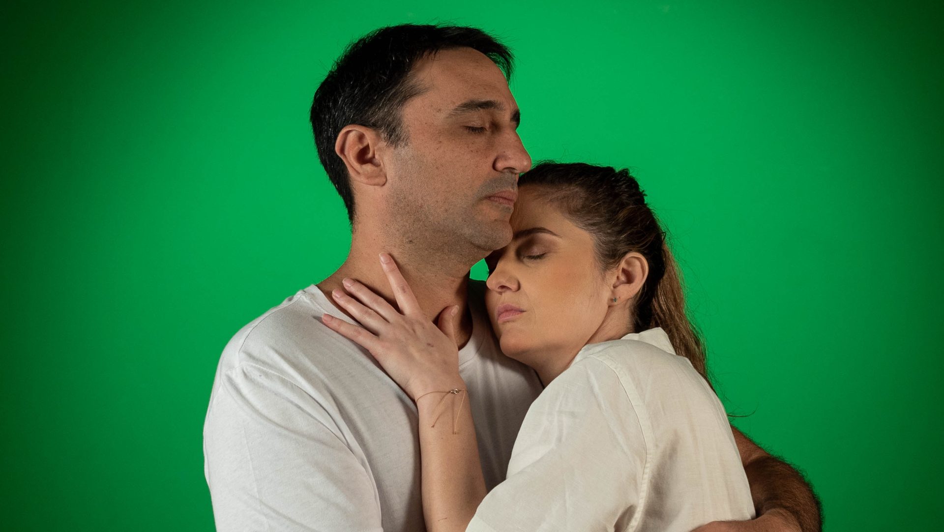 Obra Teatral: "Limones, limones, limones, limones, limones" de Sam Steiner, dirigida por Mikhail Page 1 limones