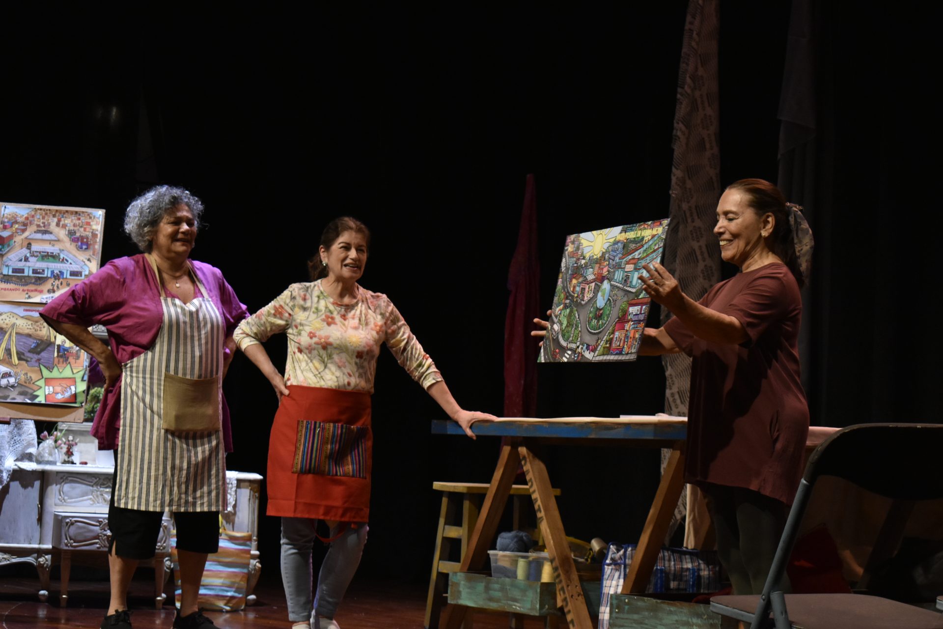 Obra teatral: "Tres Marías y una Rosa 39 años después" creación colectiva bajo la dirección de Ruth Escudero 1 DSC1194