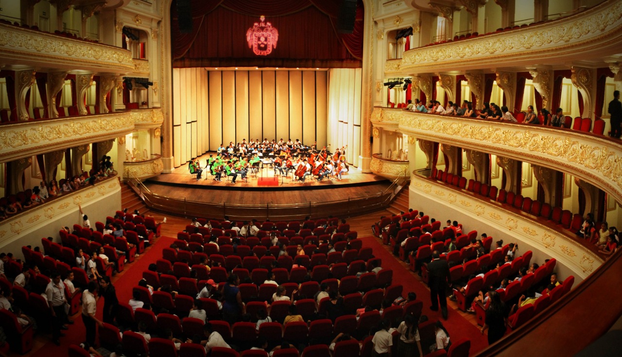 TEATRO MUNICIPAL