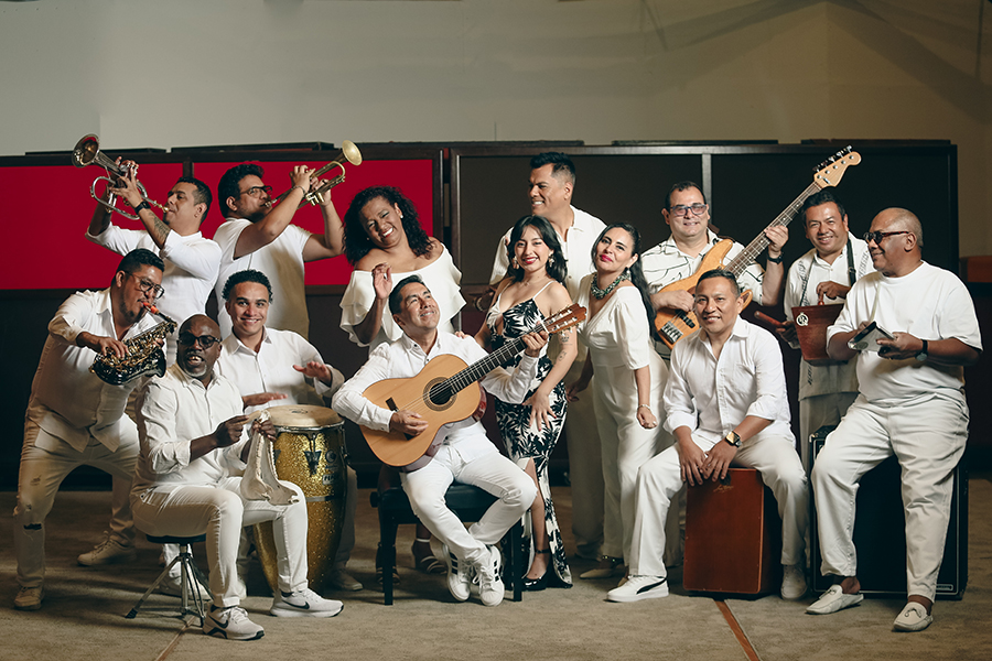 Cosa Nuestra de Tito Manrique presenta Historia de la Salsa Criolla con rumba romance y tradicion