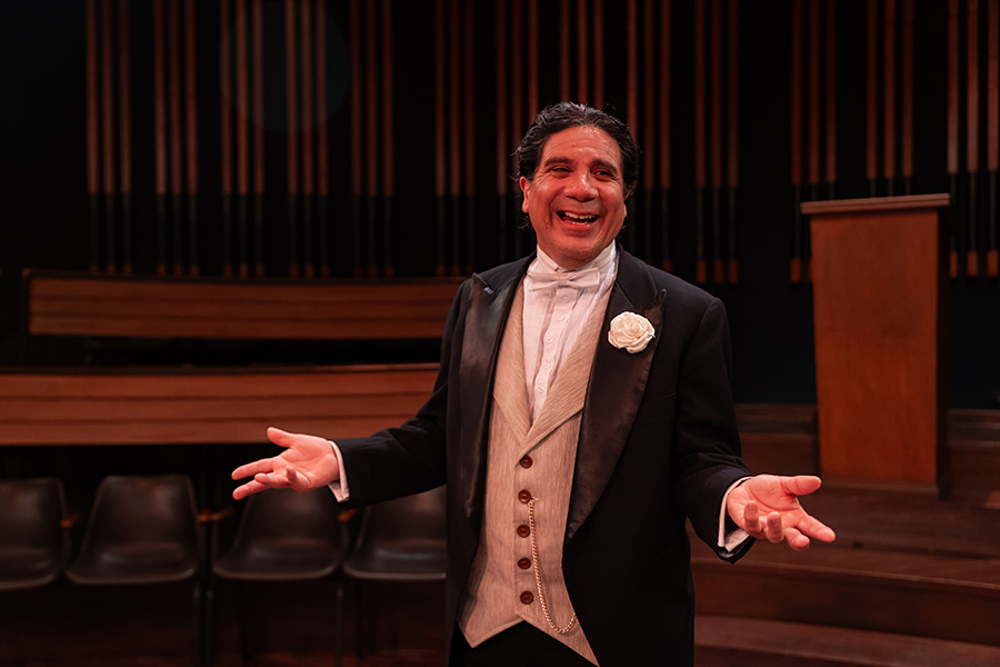 INFORME PARA UNA ACADEMIA Teatro Ricardo Blume