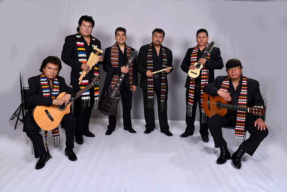 Savia Andina y Raices de Juauja en el Gran Teatro Nacional